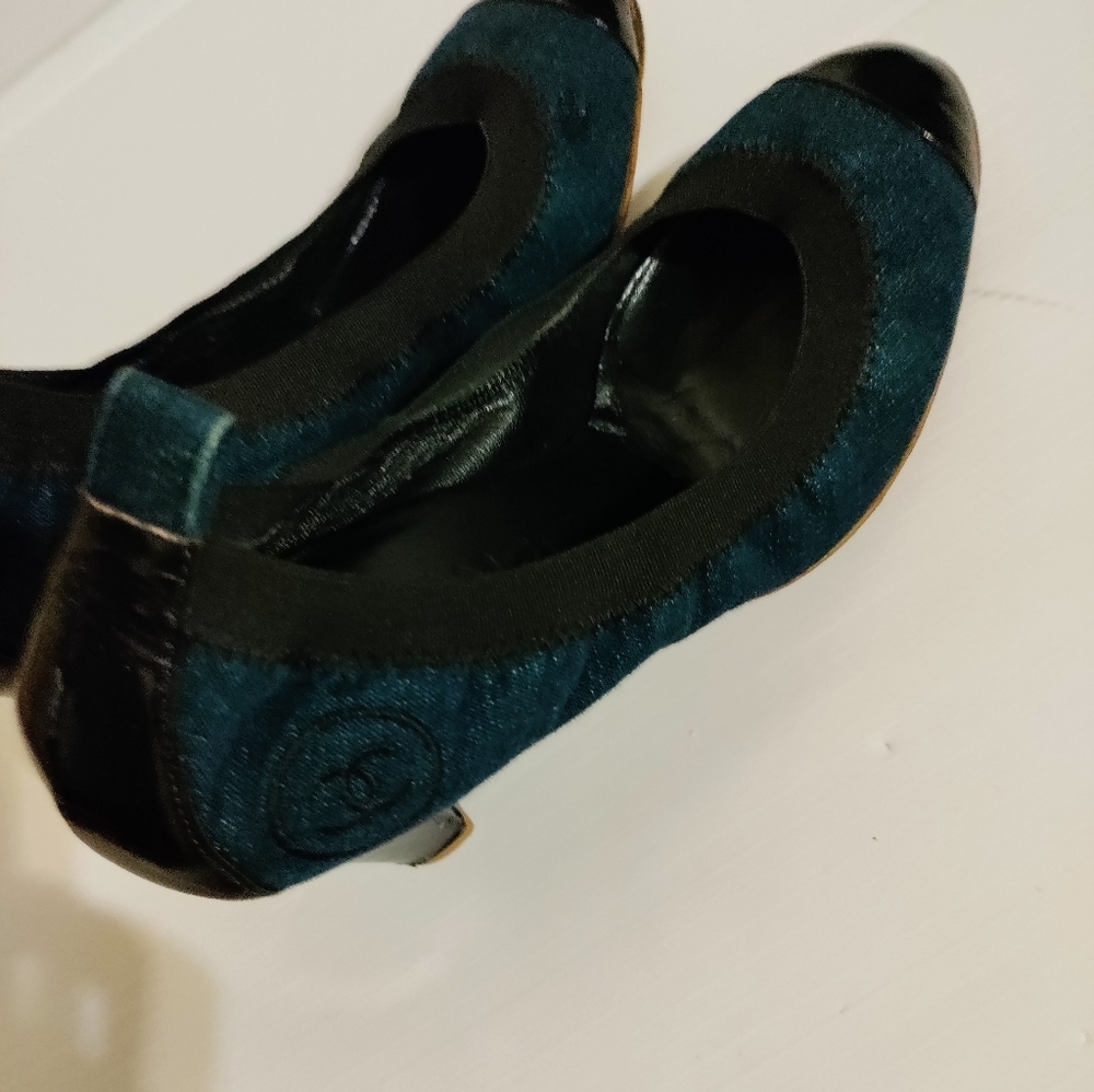 CHANEL Ballet w Heels- Blue Jeans Leather 37.5 - 7US - Picture 4 of 11
